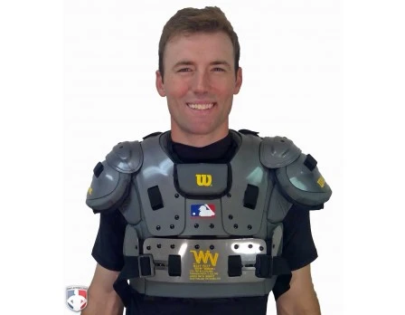 New Balance Referee And Umpire Shoes New Balance Challenger Mock Neck Short Sleeve Compression Shirt - Image 6